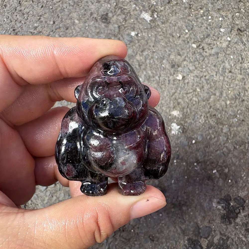 Custom Natural Garnet Gorilla Figurine - 5cm Polished Gemstone Wild Animal Sculpture for Reiki Healing & Display