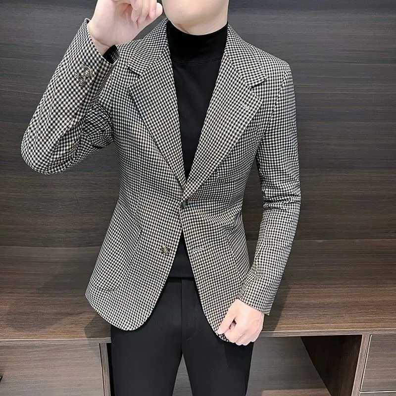 Coats Plaid Dress Jacket for Men Single Breasted Clothing Spring Clothes Models Korean Style New Man Business Suits and Blazers