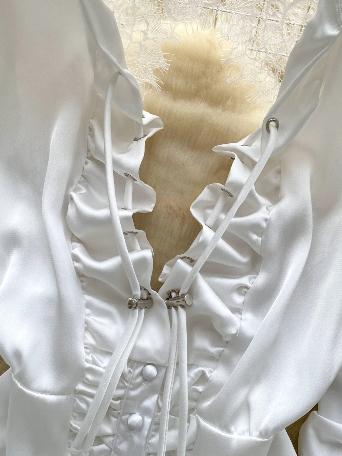 Foamlina Floral Lace Hem Open Back Slim Shirt Women Fashion Solid Deep V Neck Long Sleeve Lace Up Buttons Ruched Shirt Blouse