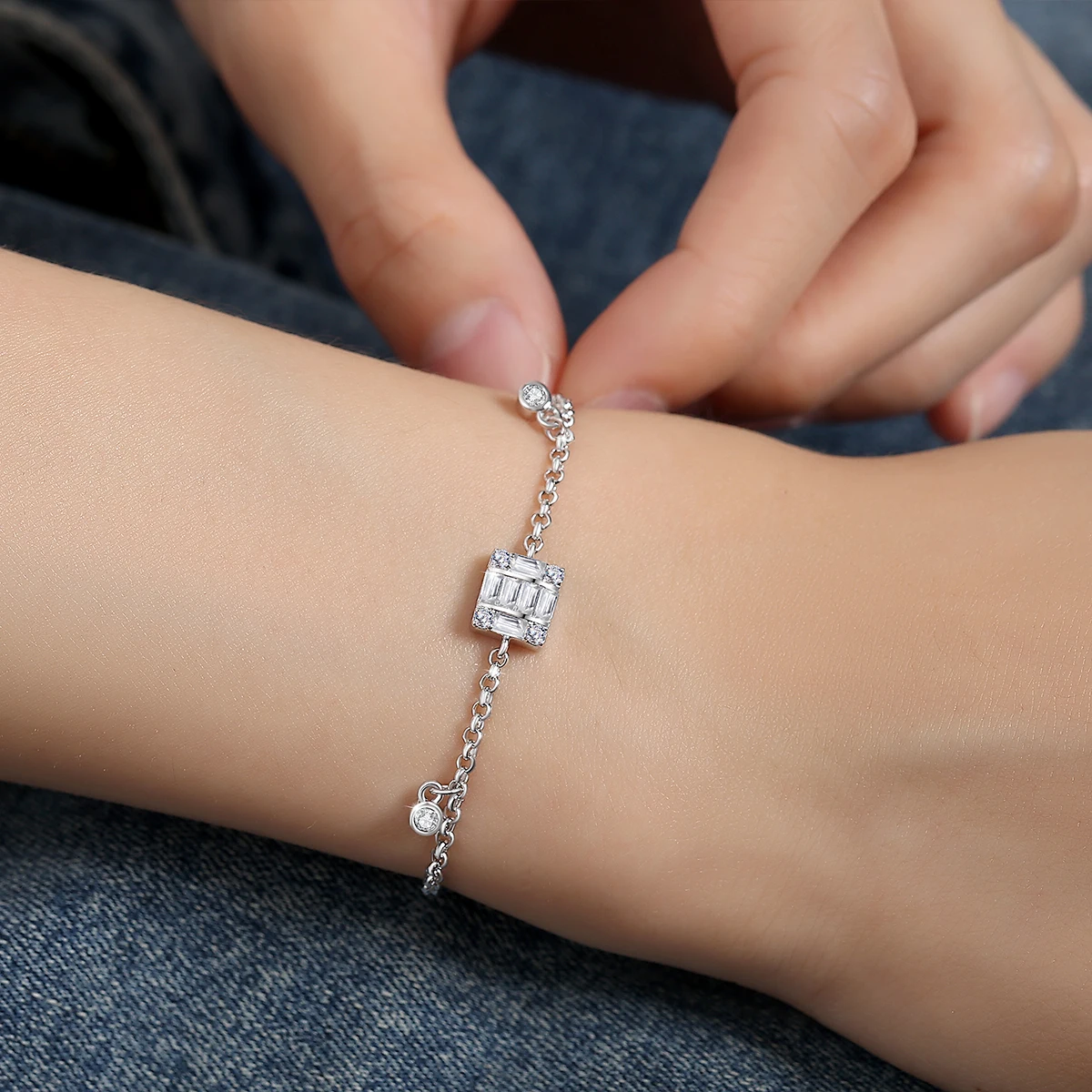 

Полный муассанит на запястье, браслет с тремя камнями для женщин, серебро 925 пробы, золото 18 карат, свежие милые стильные ювелирные изделия