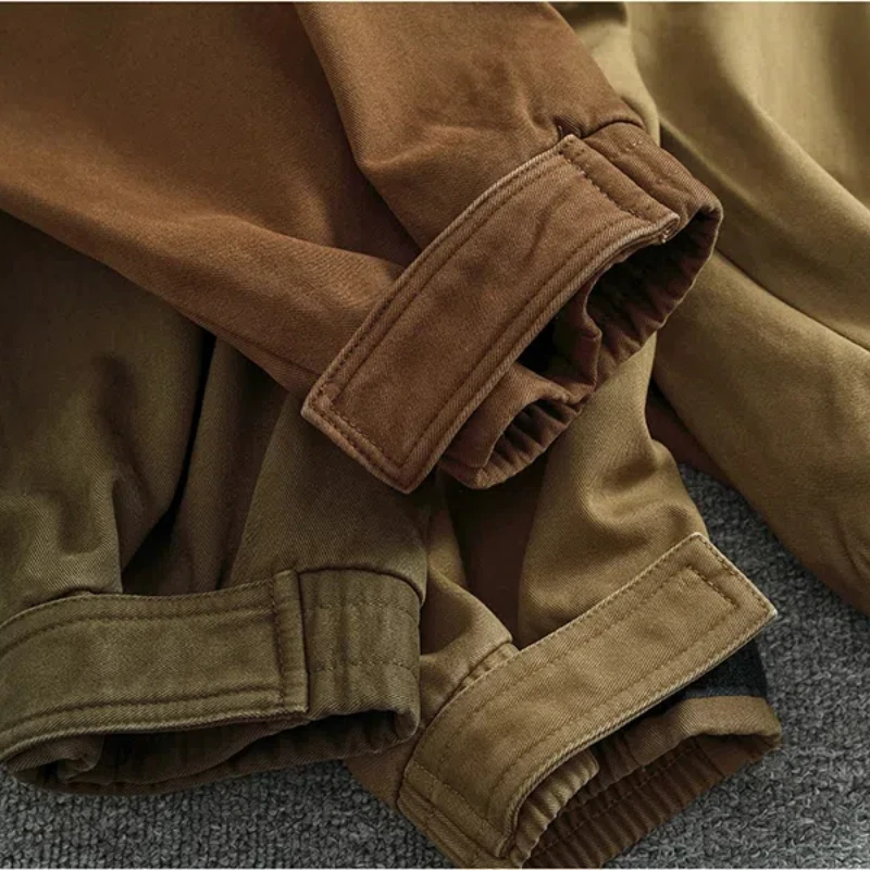 Pantaloni casual a gamba larga elastici in cotone ispessito in pile invernale Pantaloni cargo multitasche pesanti autunnali e invernali da uomo