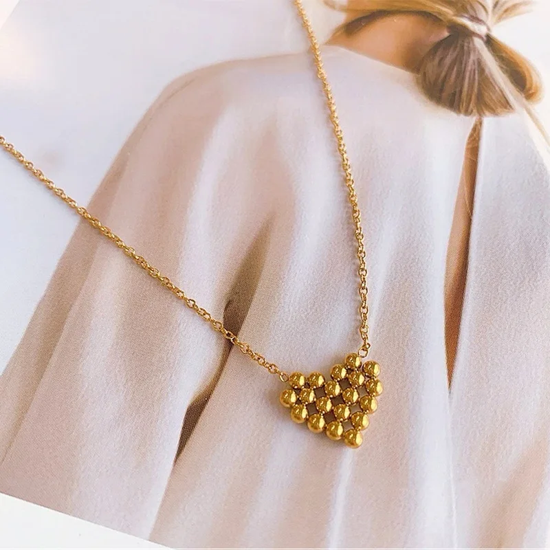 Not Fade Gold colour Plated Heart Choker Pendant Necklace Fashion Sexy Titanium Stainless Steel Jewelry Woman Accessory