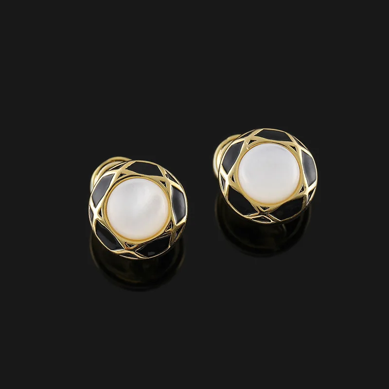 2023 New Vintage Shell Earrings Female Black Versatile Earhole Free Mosquito Incense Plate Ear Clip Gift Wholesale