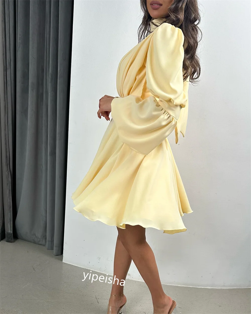 Jiayigong hochwertige exquisite Satin schleife drapiert formelle Abend A-Linie V-Ausschnitt maßge schneiderte Anlass Kleid knielange Kleider