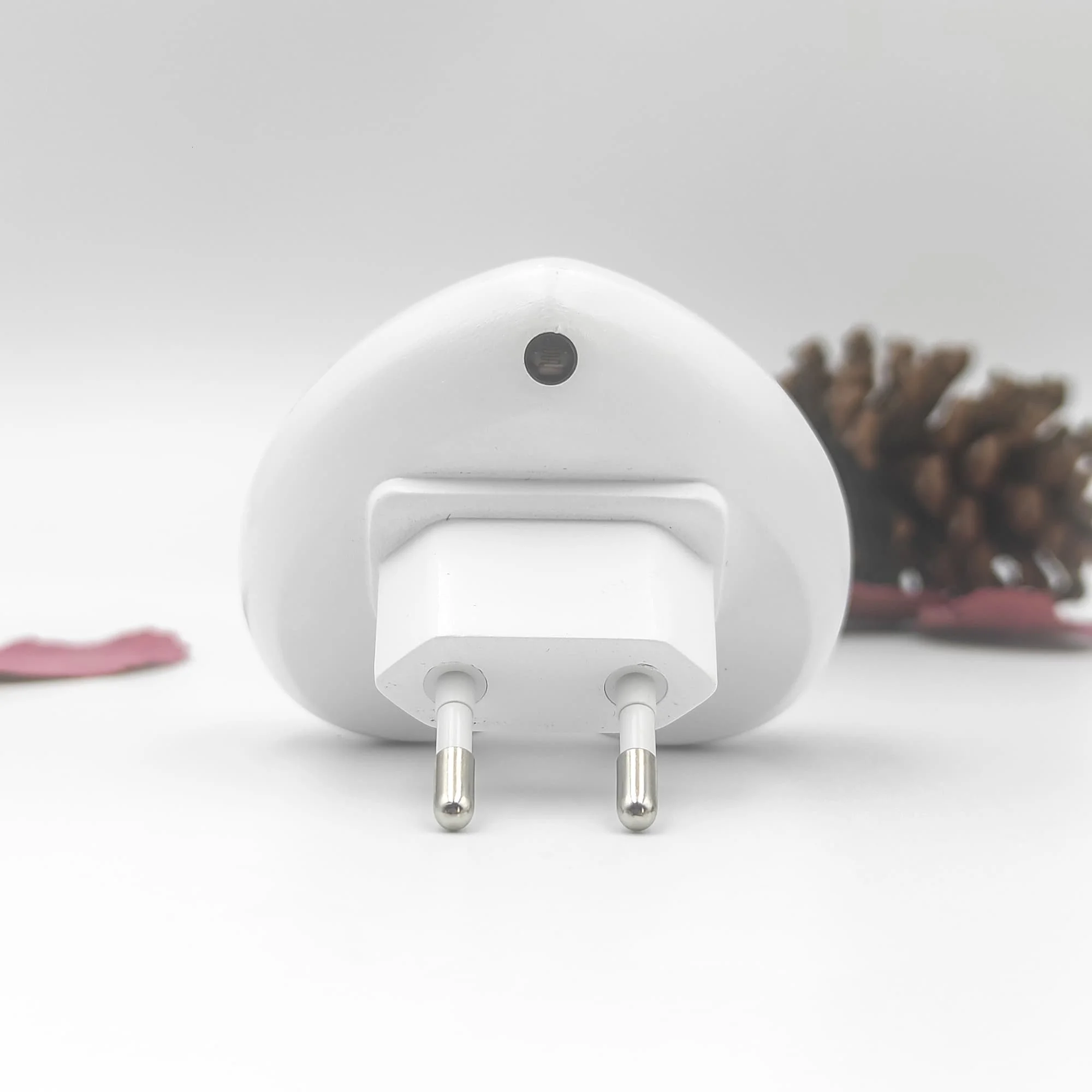 شكل قلب أضواء ليلية مصباح ليد الاستشعار أضواء ليلية المكونات في السيارات تشغيل/إيقاف للأطفال غرفة نوم درج المدخل مصابيح الليل