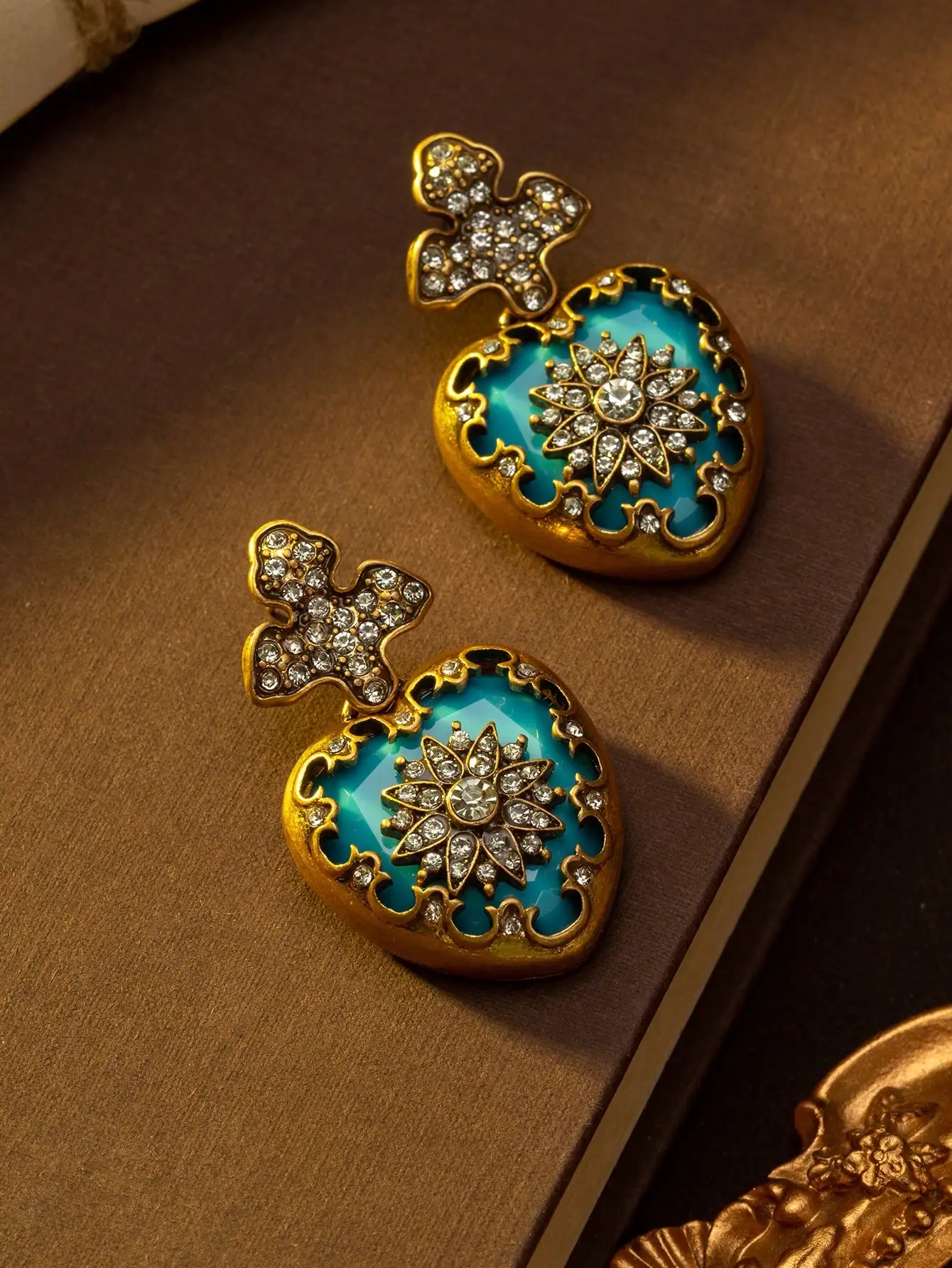 Thumbnail 3 - #7 Trending Gold-Plated Earrings Right Now