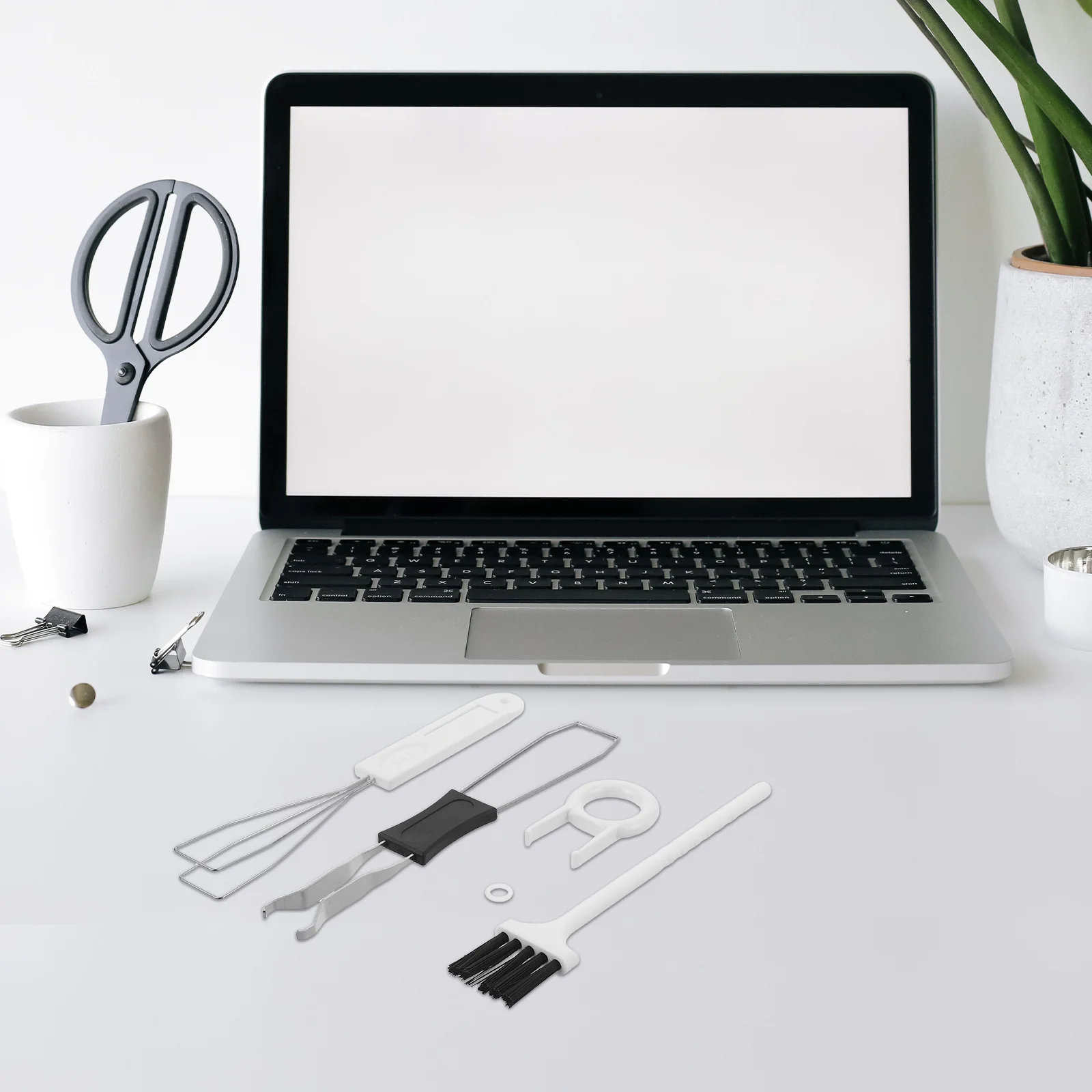 

1Set Metal Keycap Remover Tool for Mechanical Keyboard Ergonomic Handle with Cleaning Brush Comprehensive Maintenance and Repair