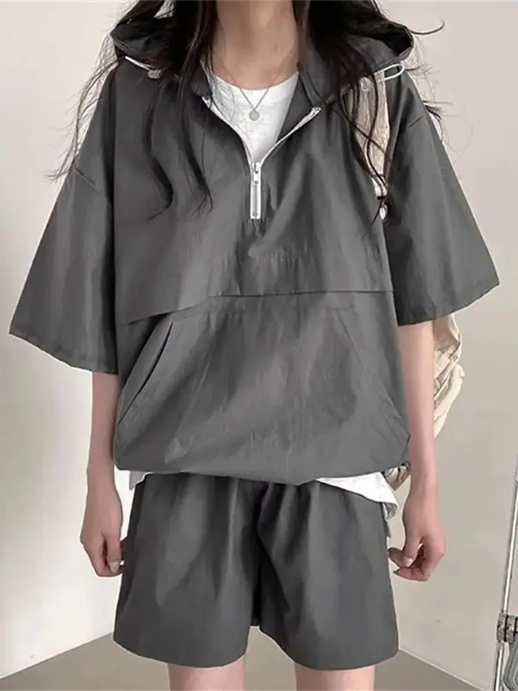 

Casual Solid Outfits Women Chic Summer Hooded Tracksuit with Loose Sports Short Sleeve Pullover T-shirt and Shorts Clothes Set
