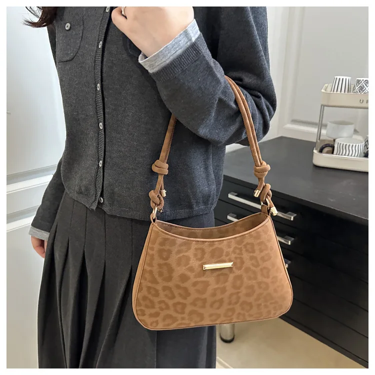 New Korean Style Underarm Shoulder Bags Leopard Print PU Leather Crossbody Bag for Women Luxury Designer Wedding Bride Handbags