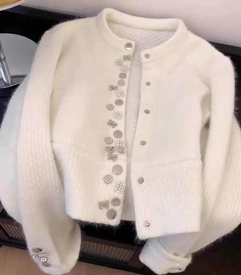 White Sweater Coats Women Spring Autumn New O-Neck Beading Single Breasted Knitted Cardigans Fashion Elegant Long Sleeves Tops