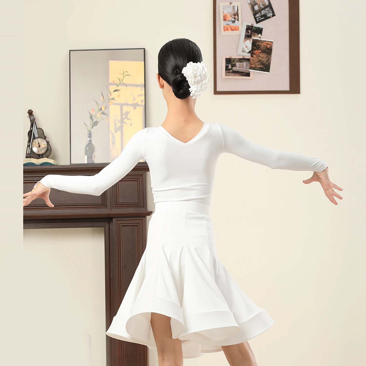 2025년 신상 라운드넥 긴팔 스플릿 피쉬본 스커트 수트 라틴댄스 공연 의상 소녀용 라틴댄스복 XH3194