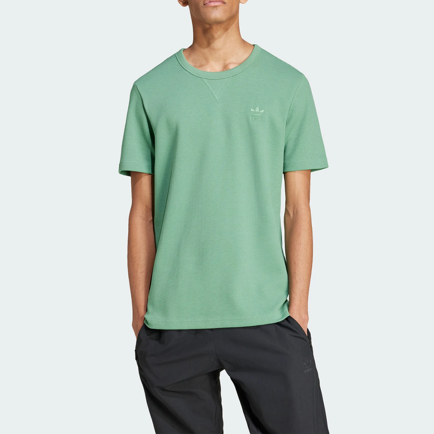 

Adidas Originals Men's Simple Knit Sports Casual T-Shirt IY2303