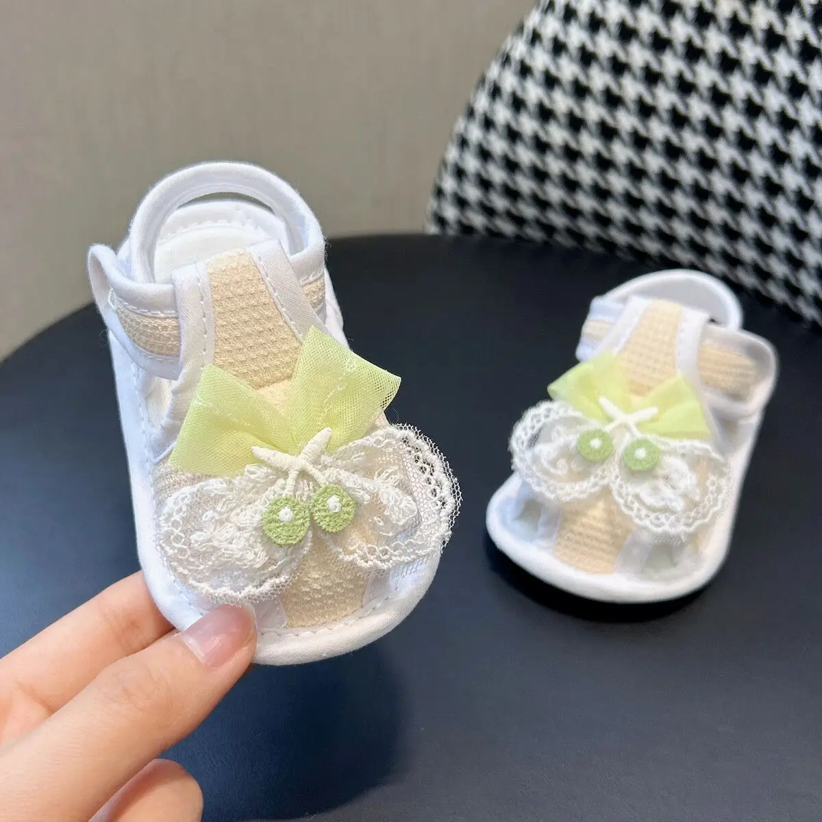 Summer Infant Girl Cloth Sandals 0-1 Year Old Soft Sole Non-Slip Walking Shoes Princess Style Breathable Protective