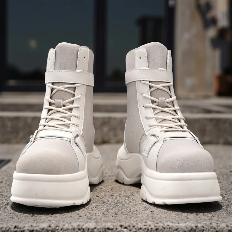 أزياء دراجة نارية أحذية الرجال الارتفاع زيادة سميكة سوليد عالية أعلى تنوعا في الهواء الطلق أحذية السفر الرجالية نمط الشارع بارد