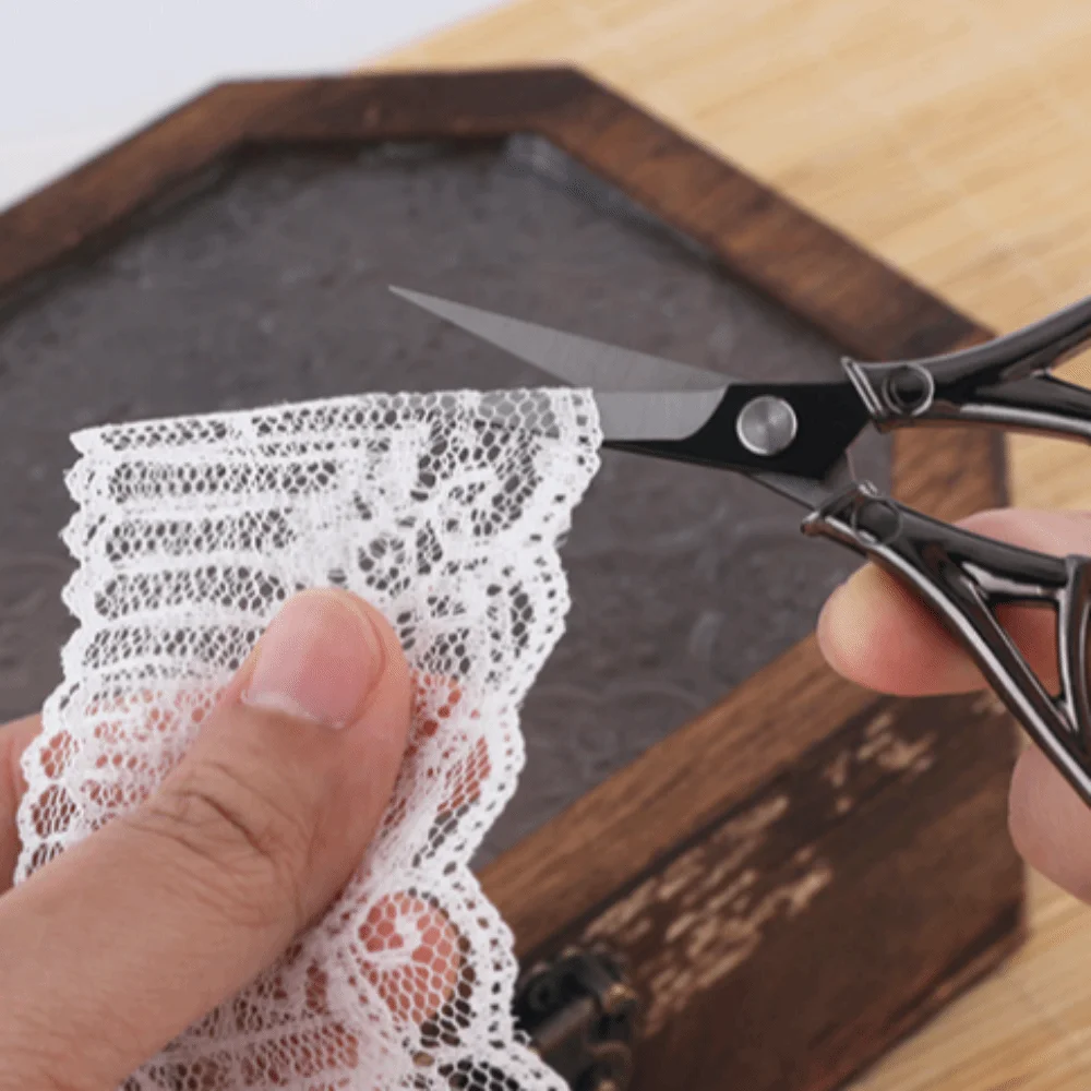 Sewing Tool Ergonomic Grips Craft Scissors Sharp Durable Embroidery Shear Precision Professional Tailor Scissors Trimming Thread
