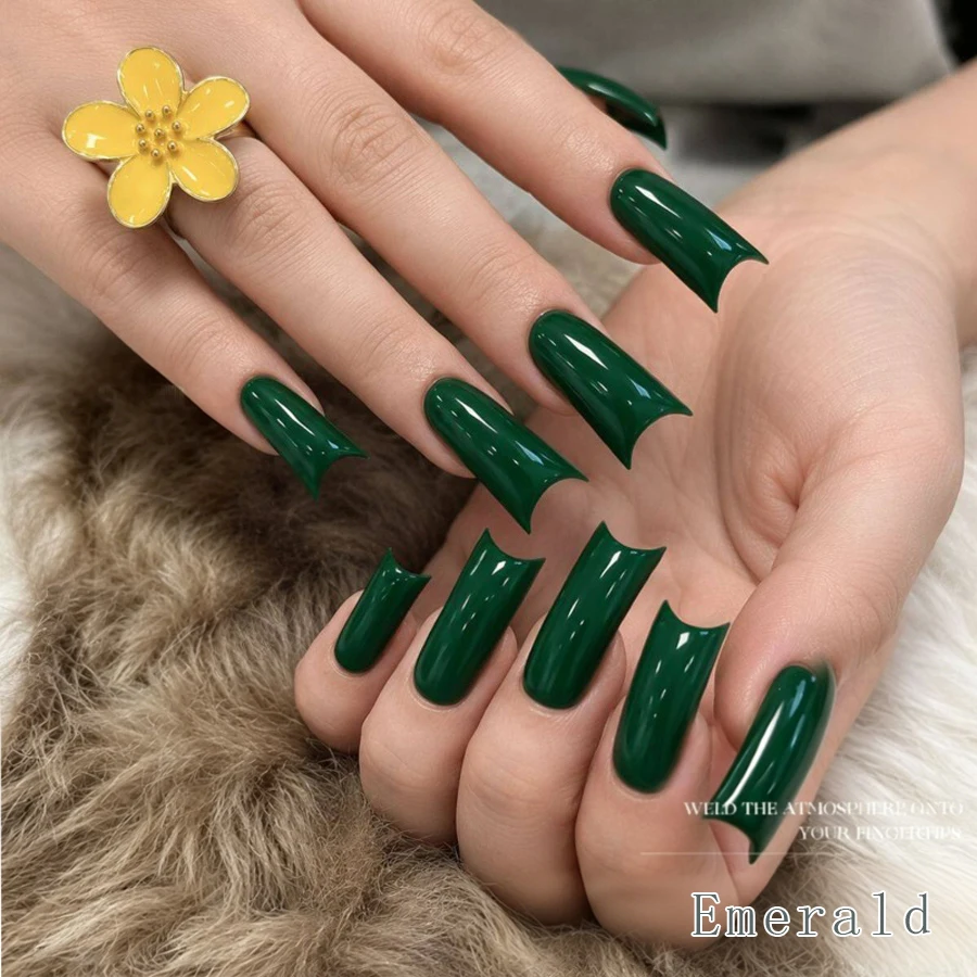 طلاء أظافر جل بلون أخضر زمردي - مراجعة Nail Art Emerald Green وسعره