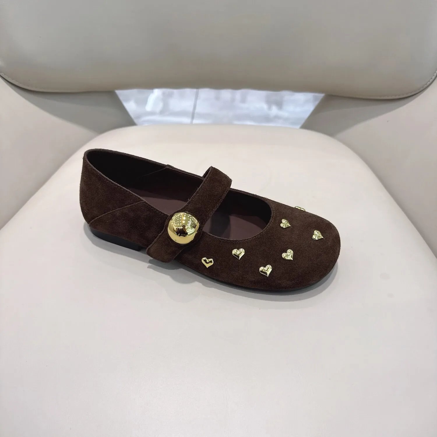 

2026 Korean Version Women's Flats Comfortable Soft-Soled Mary Jane Shoes with Single Strap Studded Genuine Leather