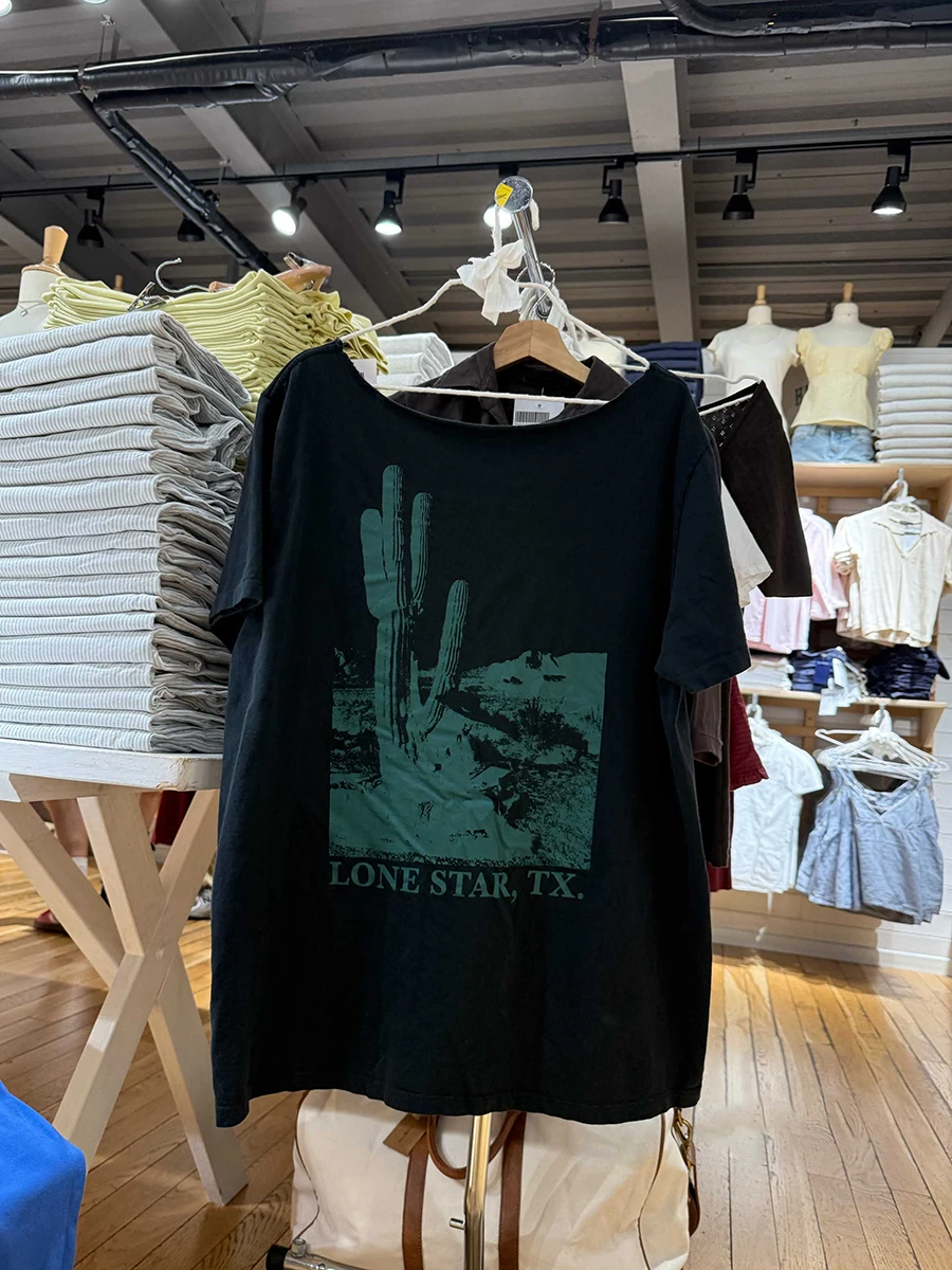

Cactus Letter Print Black Loose T-shirt Woman Raw Hem Slash Neck Short Sleeve Tees Summer Streetwear Vintage Casual Cotton Tops