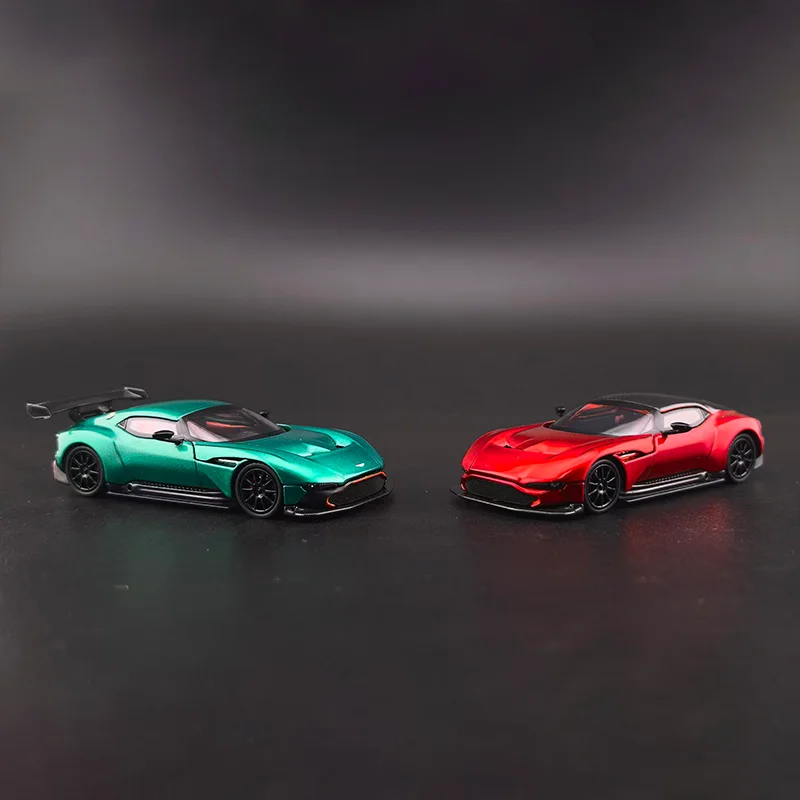 الأسهم الجديدة Fw 1:64 أستون مارتن فولكان محاكاة سبيكة مصغرة يموت الصب نموذج مخصص لعب الأطفال الهدايا جمع حلية