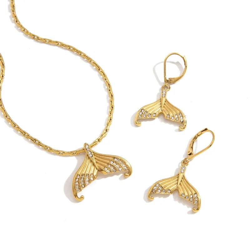 

Minar Fantasy Sparkly Rhinestones Mermaid Tail Pendant Necklaces for Women Non Tarnish 18K Gold PVD Plated Titanium Steel Choker