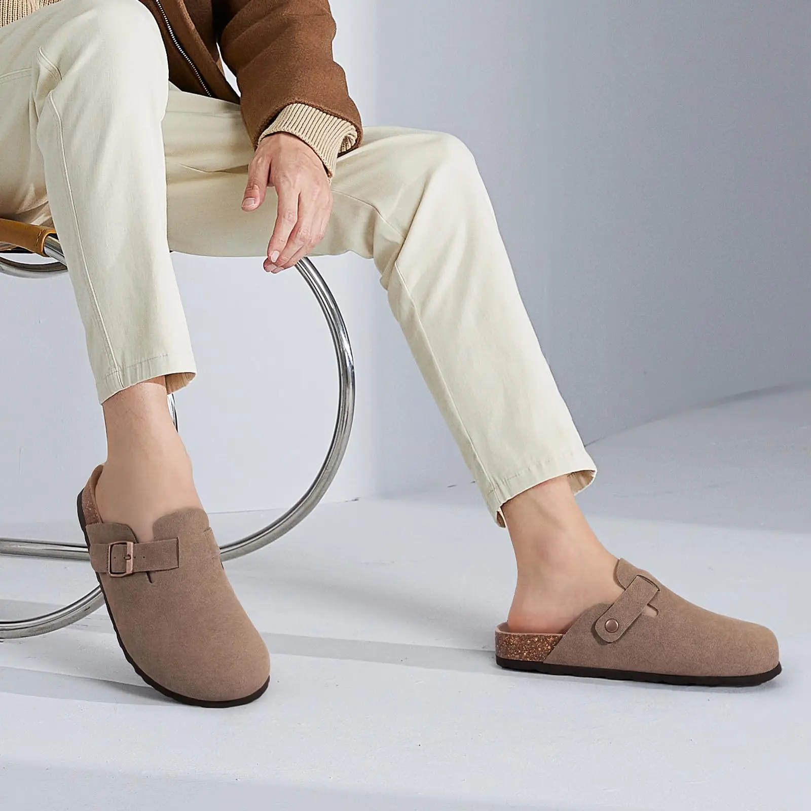Shevalues Rutschfeste Unisex-Kartoffelschuhe mit Verstellbarer Schnalle, Korkfußbett, Veganen Wildleder-Clogs für Damen mit Fußgewölbestütze – Detail 22