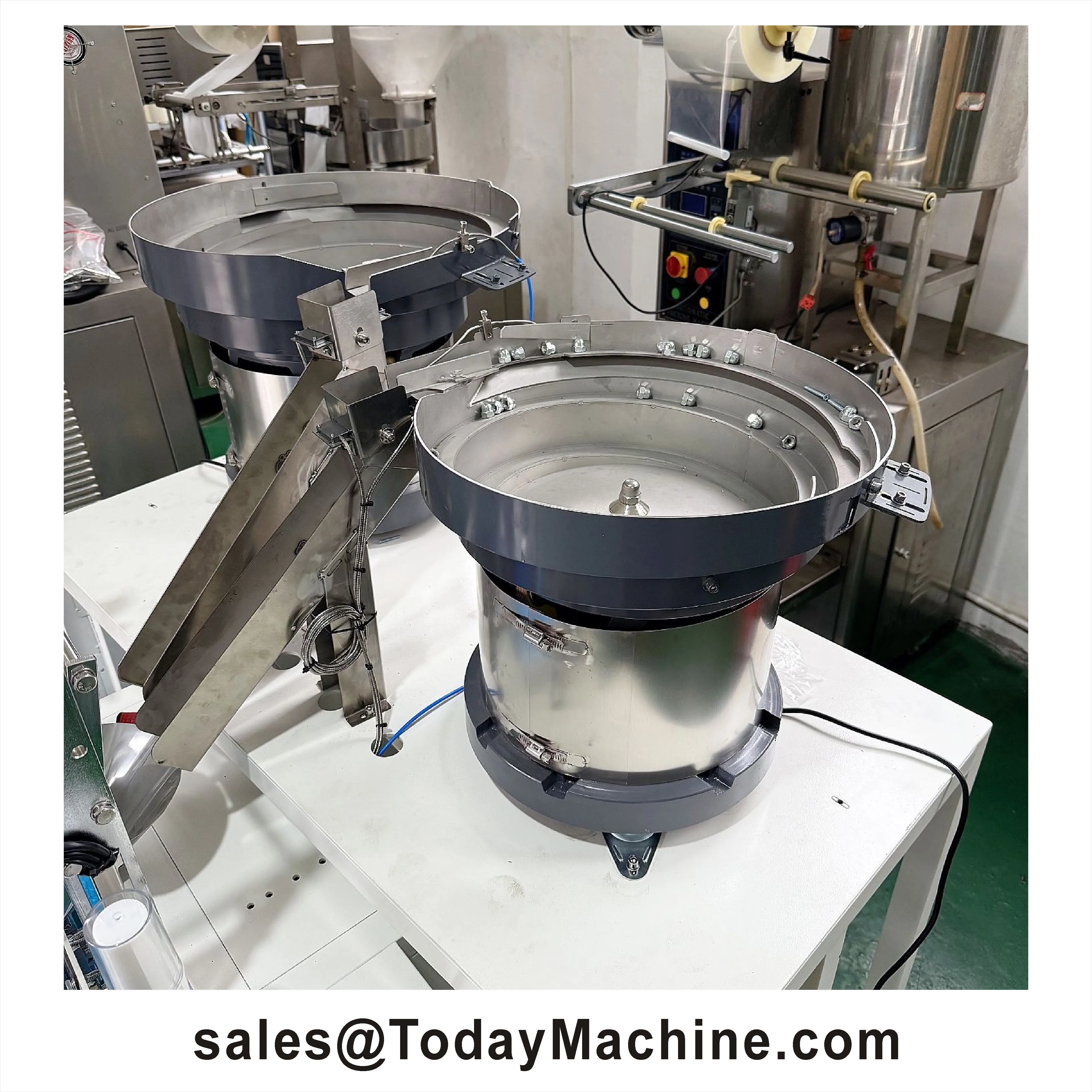 High Precision Screws Weighing Packaging Machine Automatic Filling Metal Parts Plastic Pe Film Sealing Packaging Machine