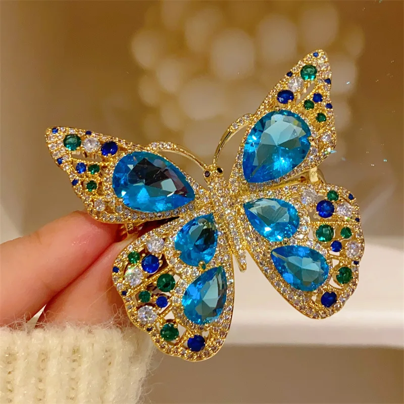 

Luxury Cubic Zirconia Blue Butterfly Insect Women's Brooches High-end Elegant Female Broche Clothing Accessories Pin Wedding Gif