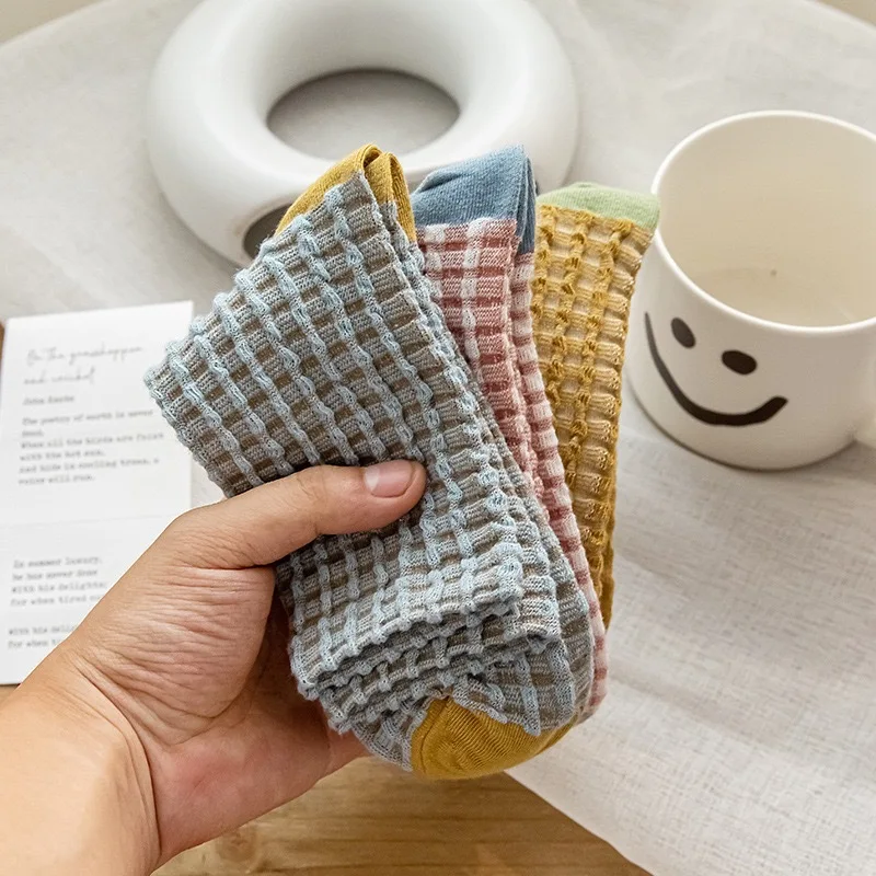 النساء 2 حزمة براون الأسود متقلب نمط لهجات حمراء أنيقة طاقم الجوارب للنساء مريحة القطن مزيج الخريف الشتاء الجوارب #4