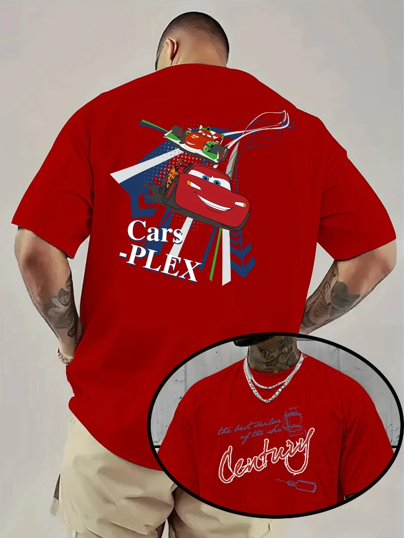 تي شيرت ديزني لايتنينج ماكوين ريسينغ تي شيرت برقبة دائرية وأكمام قصيرة مع نص لوحة ترخيص "أنا في الحب مع فتاة السباق"