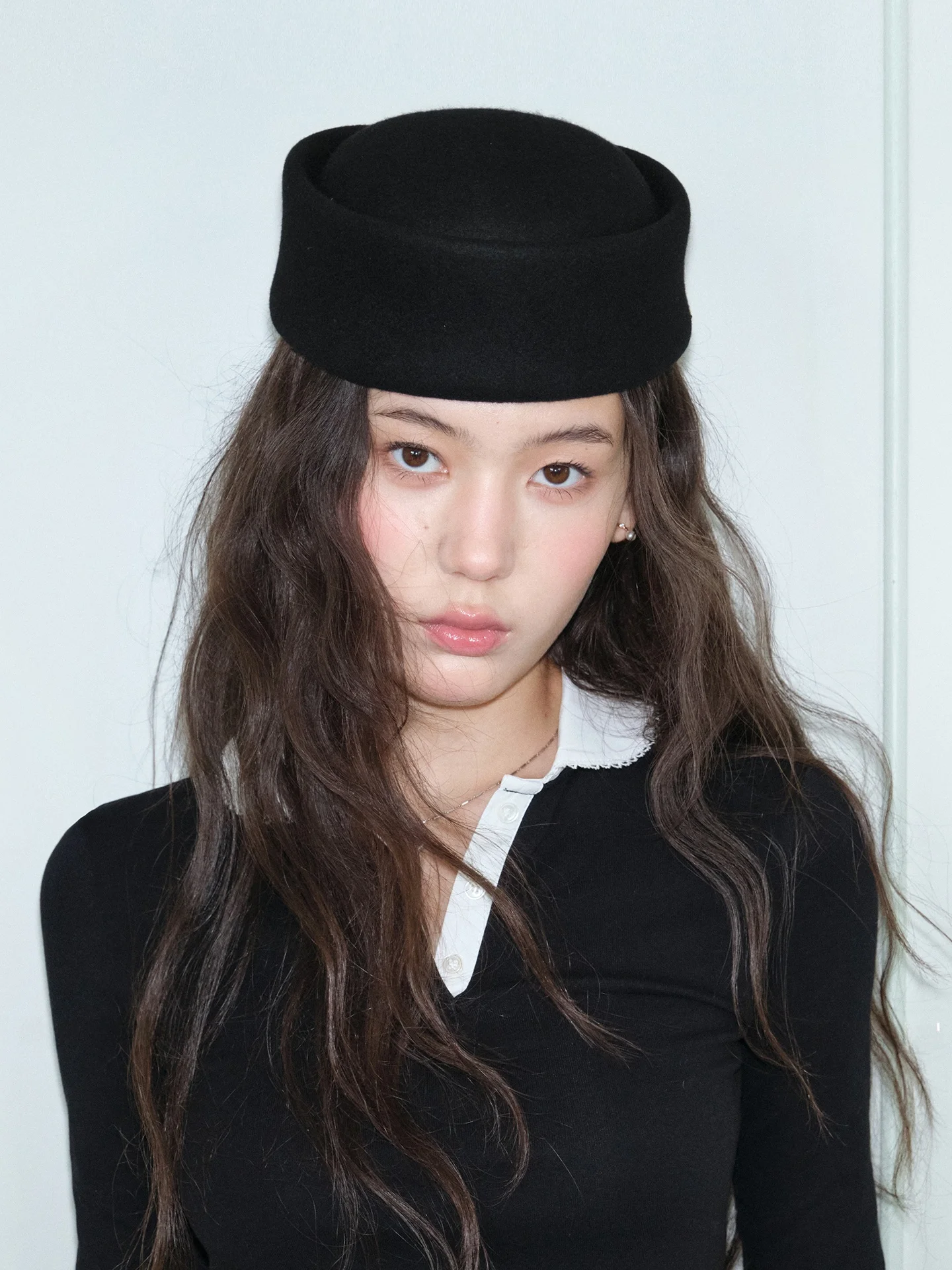 fashionable-retro-pure-woolen-drugbox-hat-women's-autumn-winter-all-match-black-woolen-knit-cap-fez-style-adjustable-band