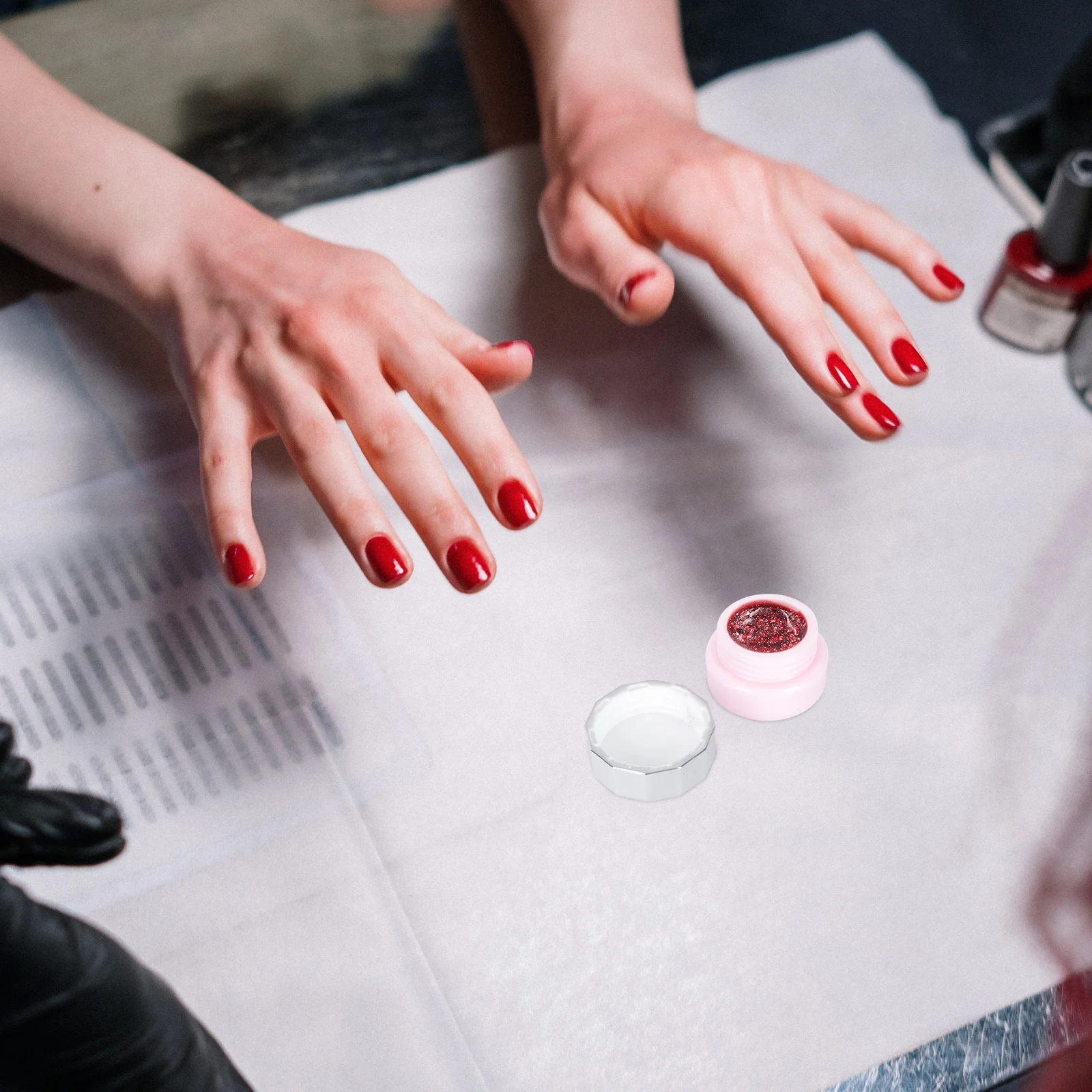 4 szt. Butelki na lakier do paznokci w żelu, małe, przenośne, puste pojemniki na krem, balsam, podróżne, wielokrotnego użytku, do przechowywania.