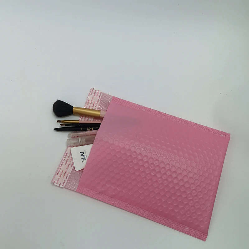 Hysen 30Pcs Wholesale Pink Color Waterproof Mailing Courier Mailer For Business Mailing Gift Bubble Padding Bag