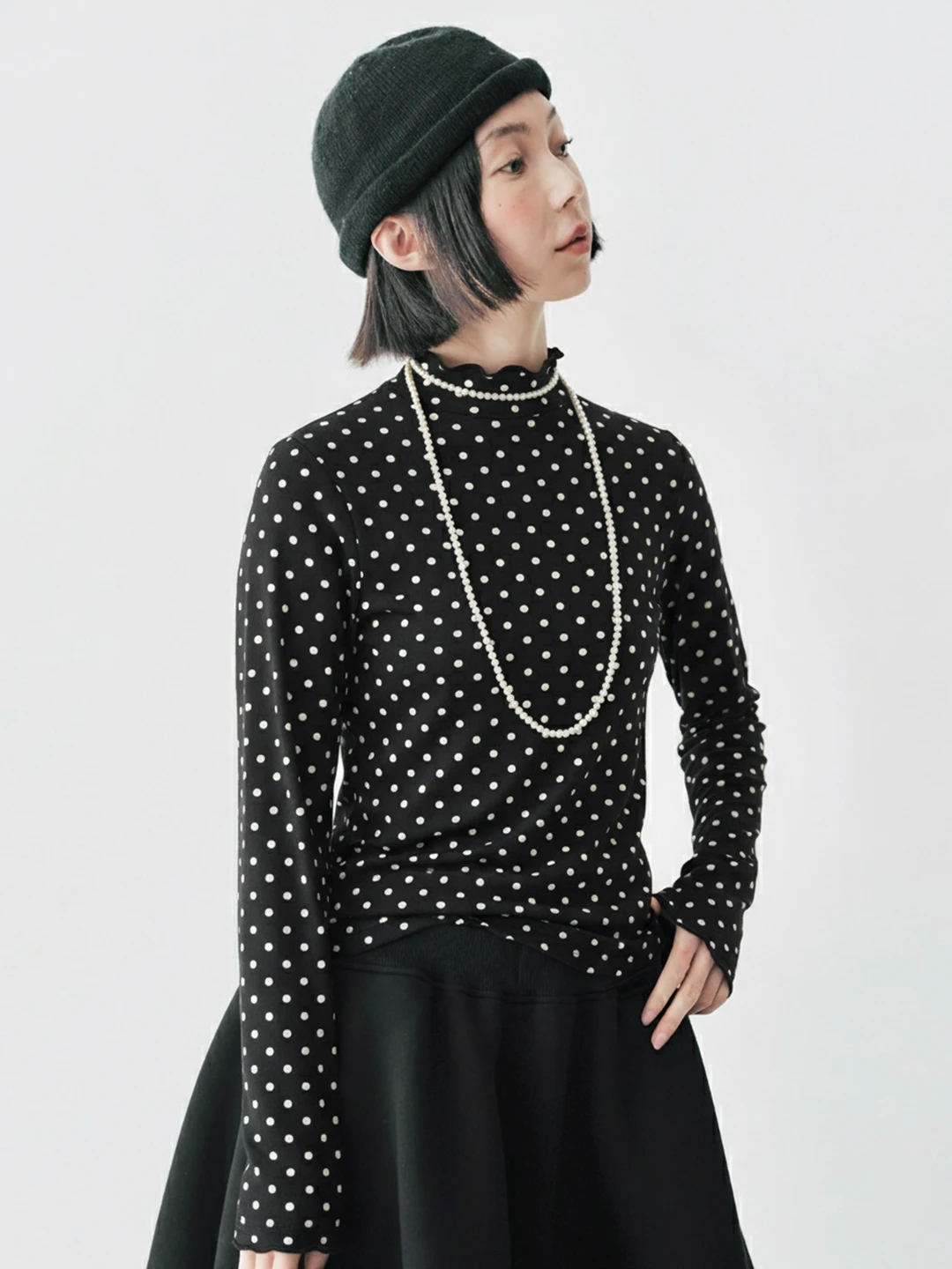 IMAKOKONI original design polka dot long sleeved slim fit black round neck pullover thin top for women 244783