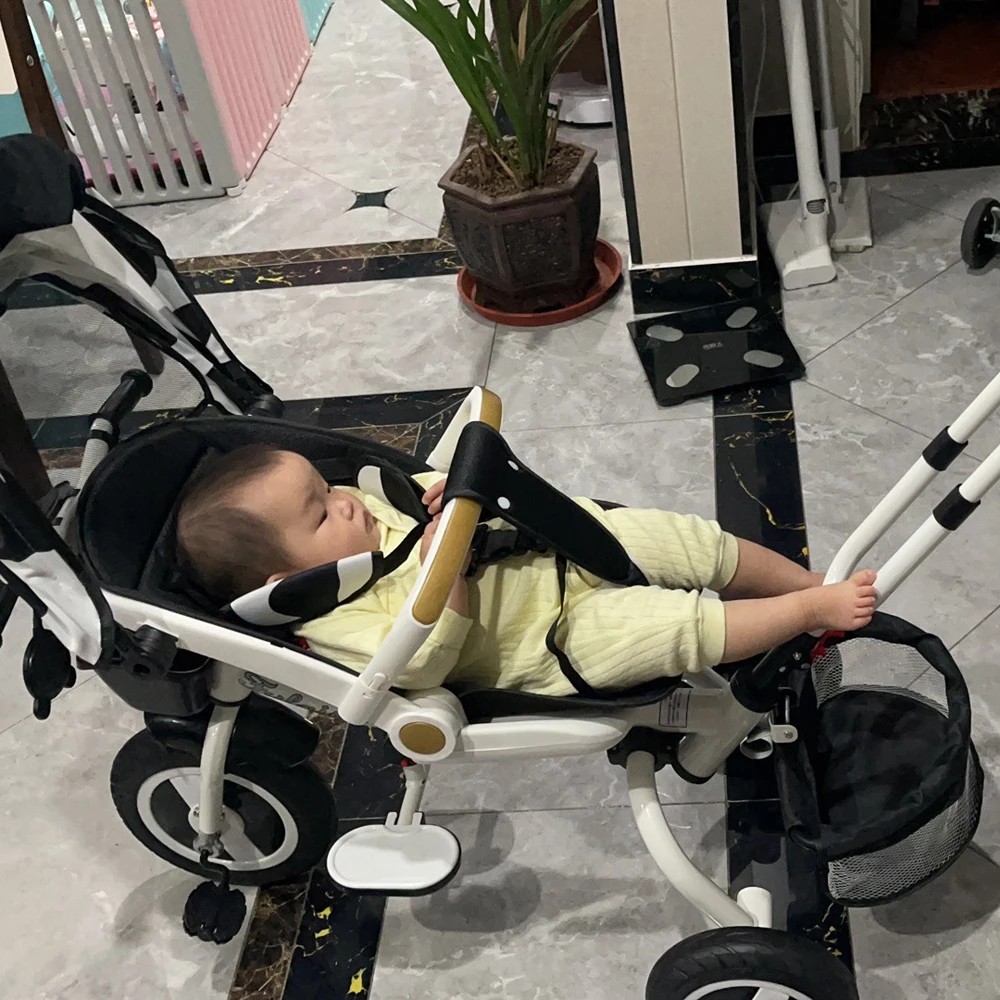 Tricycle multifonction pour enfants avec plaque à manger amovible et siège rotatif et peut s'allonger et se repos