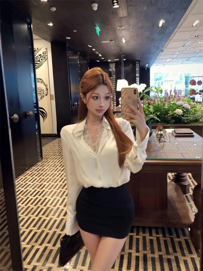 

Elegant White Lace Splice Loose Long Sleeve Shirt Women's Early Spring Design Casual Versatile Slimming Fashionable Blouse