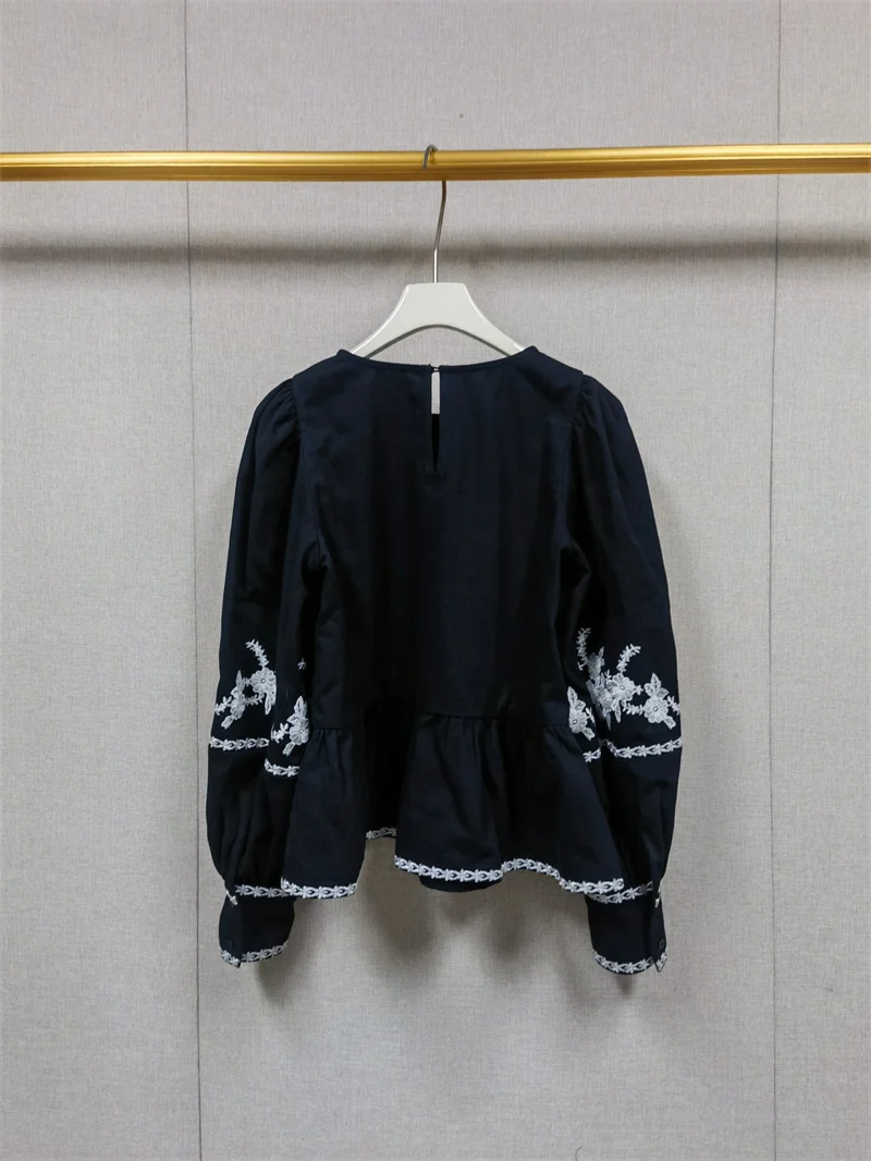 Chemisier en coton pour femmes, col rond, ample, Vintage, avec broderie de fleurs contrastées, manches bouffantes, printemps 2026