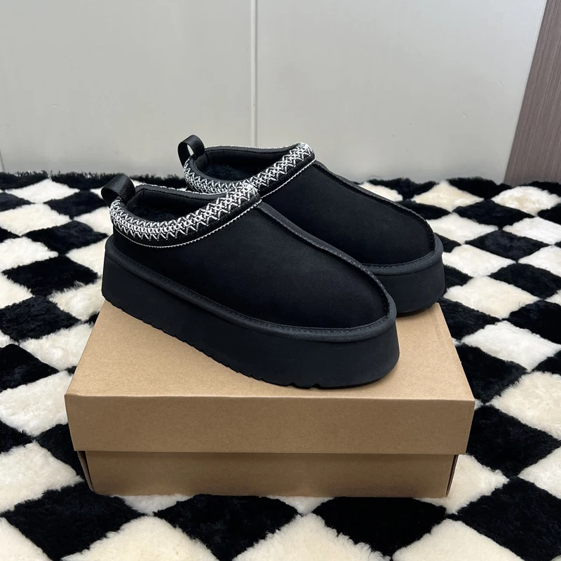 

2025 Leisure and Fashionable Home-style Thick-soled Genuine Leather Wool Snow Boots, Sizes 35 - 42