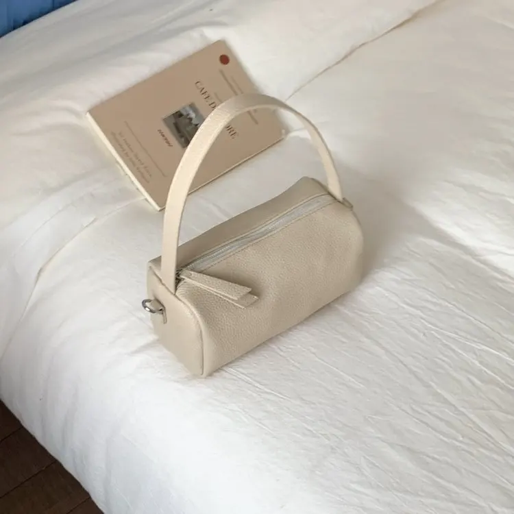 

New 838 Handbag Handbag Boston Bag Shoulder Bag Portable Messenger Bag Fashionable Versatile Pillow Bag