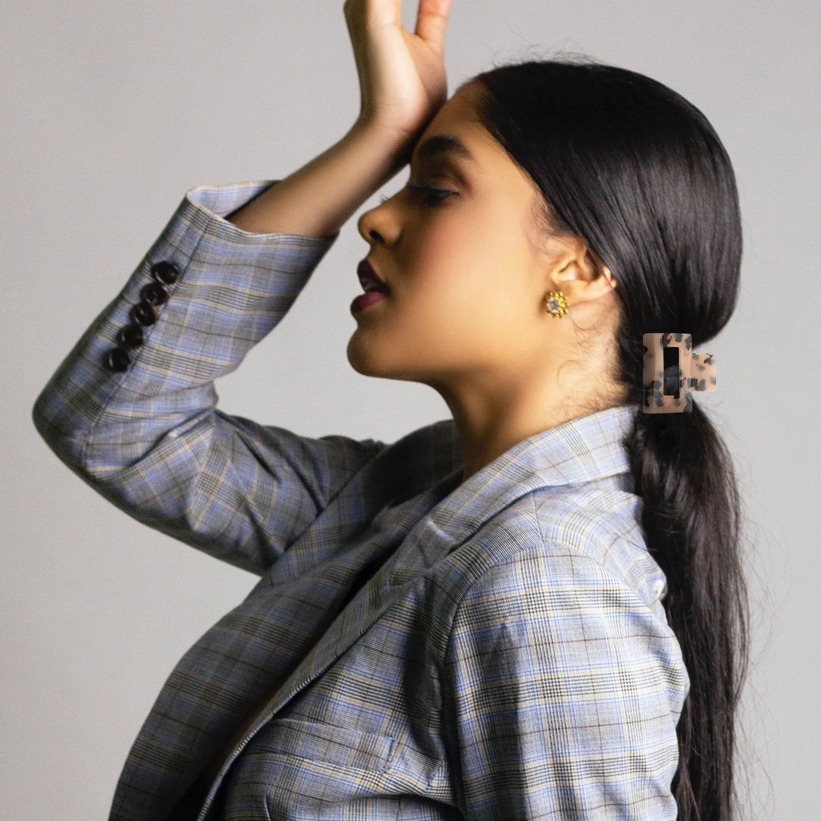 

1Pcs Retro Jaw Clip for Women Premium Acrylic Decorative Hair Clamp Stylish Vintage Claw Clip for Ponytail Face Washing Elegant