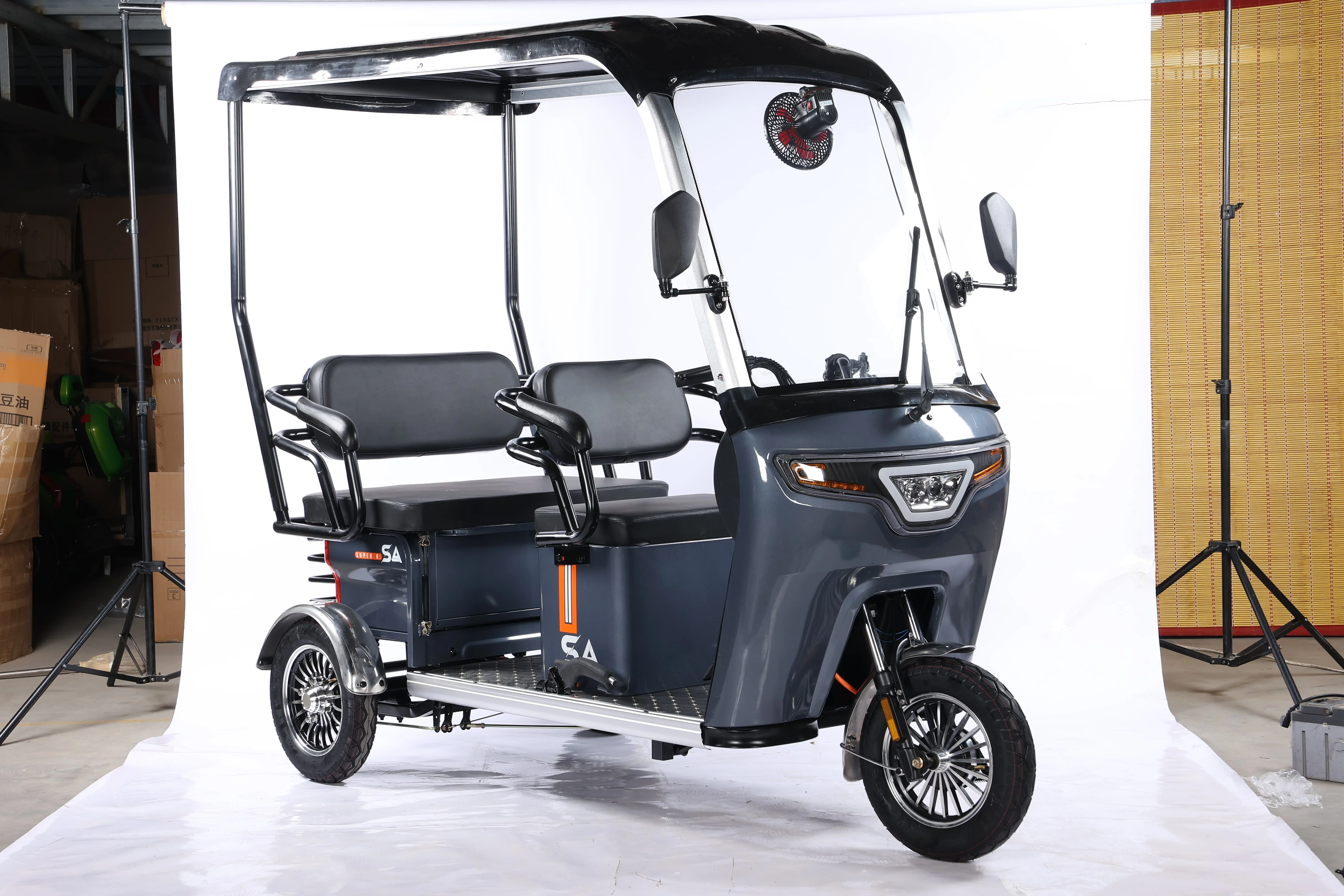 2025 Factory Wholesale City Leisure 800W 60V Lead-acid Battery Two Rows 2 Seats Electric Tricycle with Awning