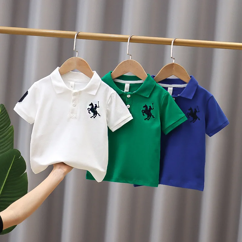 

2024 Summer Childrens New T-shirt Boys Short sleeved POLO Shirt Mid size Childrens Lapel Collar Half sleeved Top Childrens Shirt