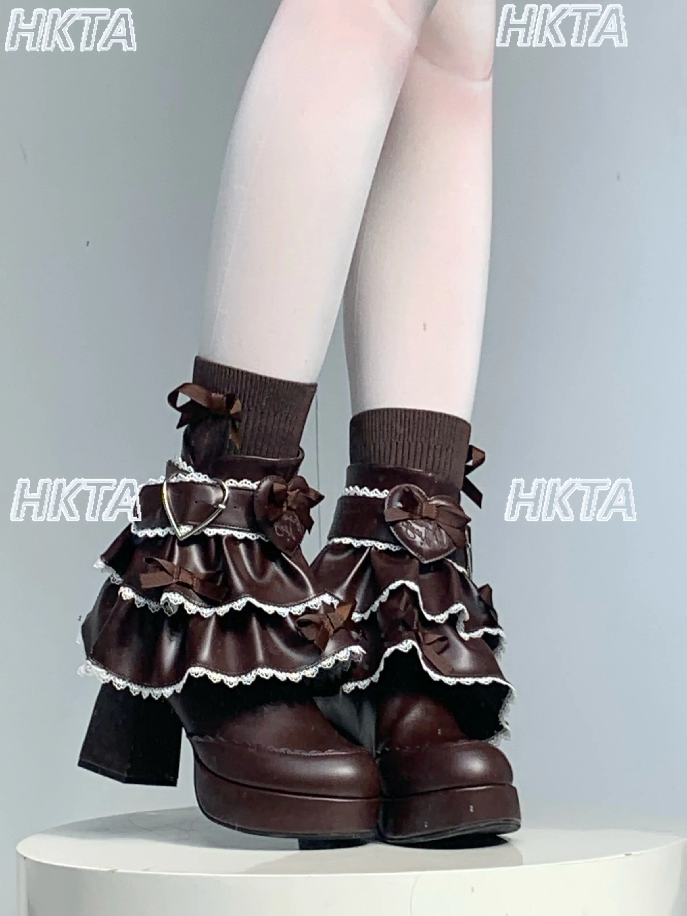 

Japanese Lolita Bow Thick Heel Waterproof Table High Heel Women's Short Boots Sweet Elegant Cascade Lace Stitching White Shoes
