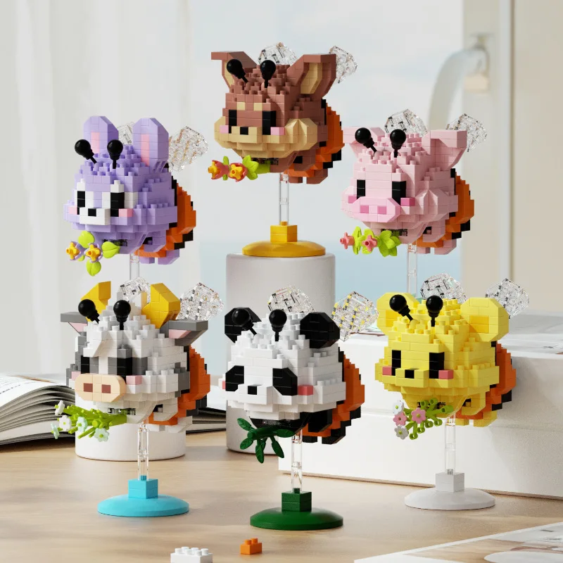 

Building blocks, cartoon dolls, animal rocking horses, children's assembly toys, and street vending