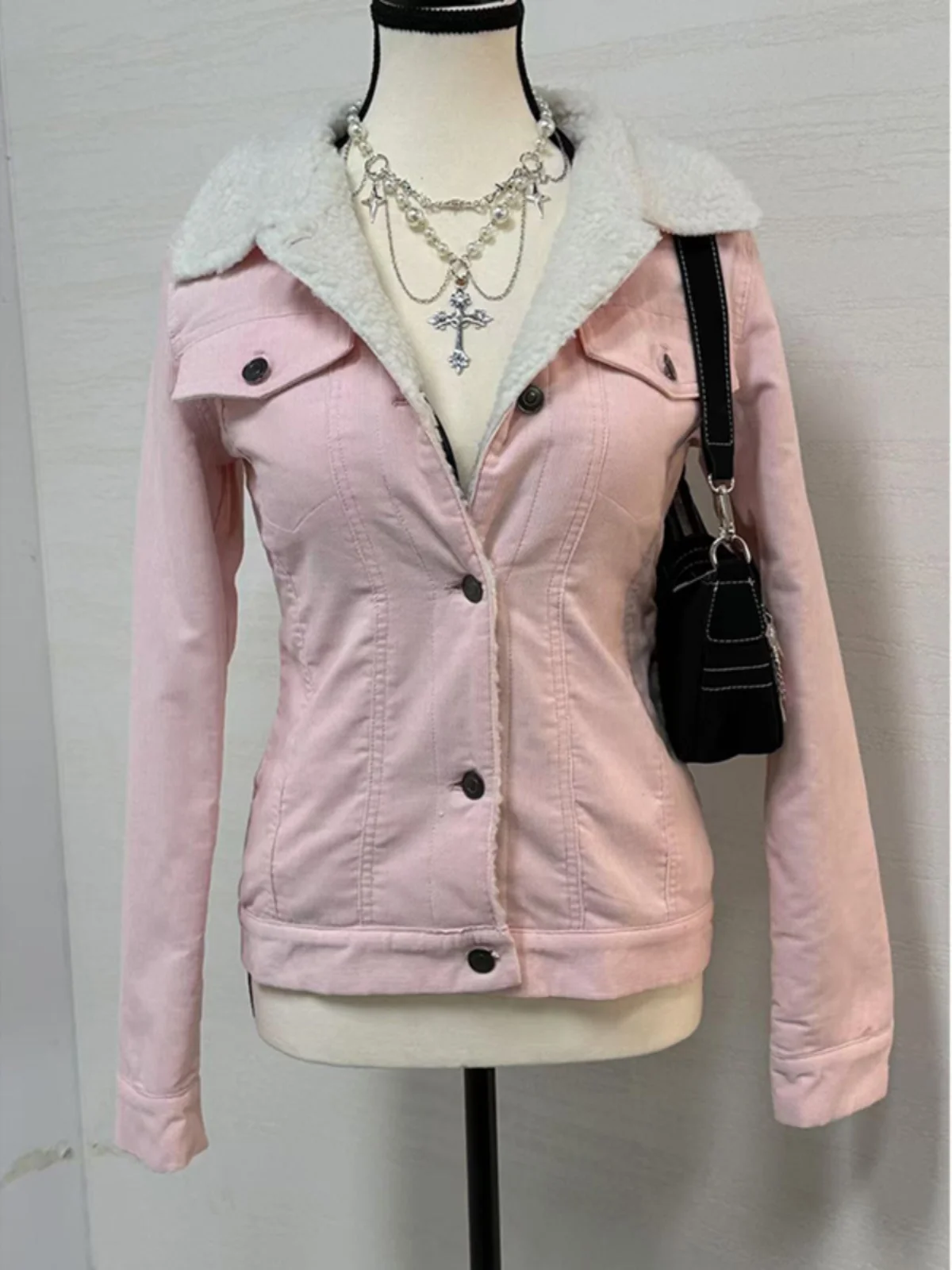 

Original Pink Lamb Fur Jaet Women's Faionable Corduroy Top Winter 2024 New Sle Slim Fit Long Sve Button Closure