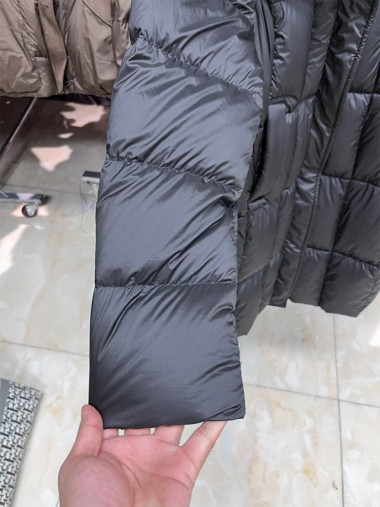 2025年女性用冬用暖かいパファージャケット、本物のフォックスファー襟付き、天然グースダウンジャケット、厚手コート、女性用アウターウェア