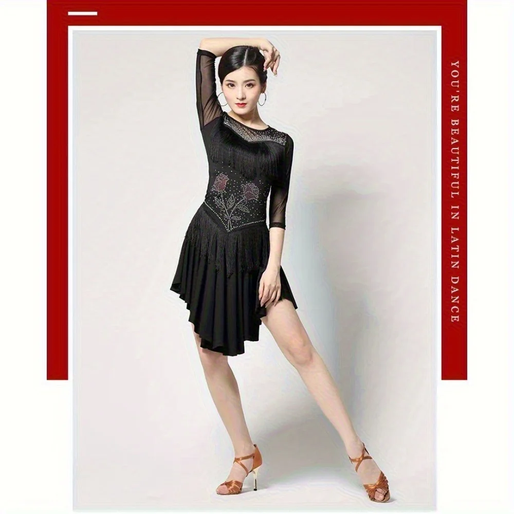 Costume de salle de bal à franges pour femmes, col rond en dentelle, manches 1/2, robe de danse latine Tango Salsa avec short, strass déco rouge brillant