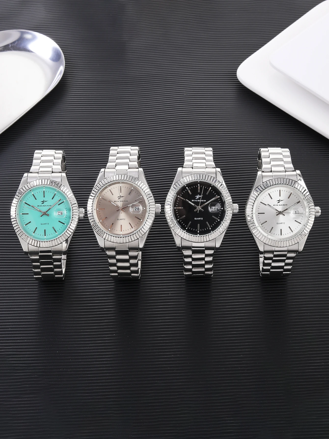 Ricecgo 1Pc Men's Classic Quartz Watch - Business Style, Round Dial, Bar Scale, Calendar Display, Stainless Steel Strap, Quartz Movement, Suitable for Daily Wear, Ideal Gift for Birthdays or Special Occasions