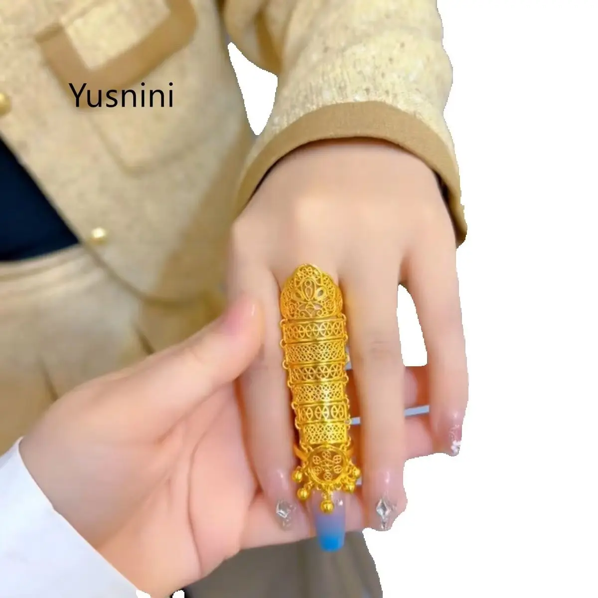 Hot Selling New Dubai Jewelry 24K Gold  Plated Hollowed Out Ethnic Style Women's Ring Wedding Party Accessories   66 view 5