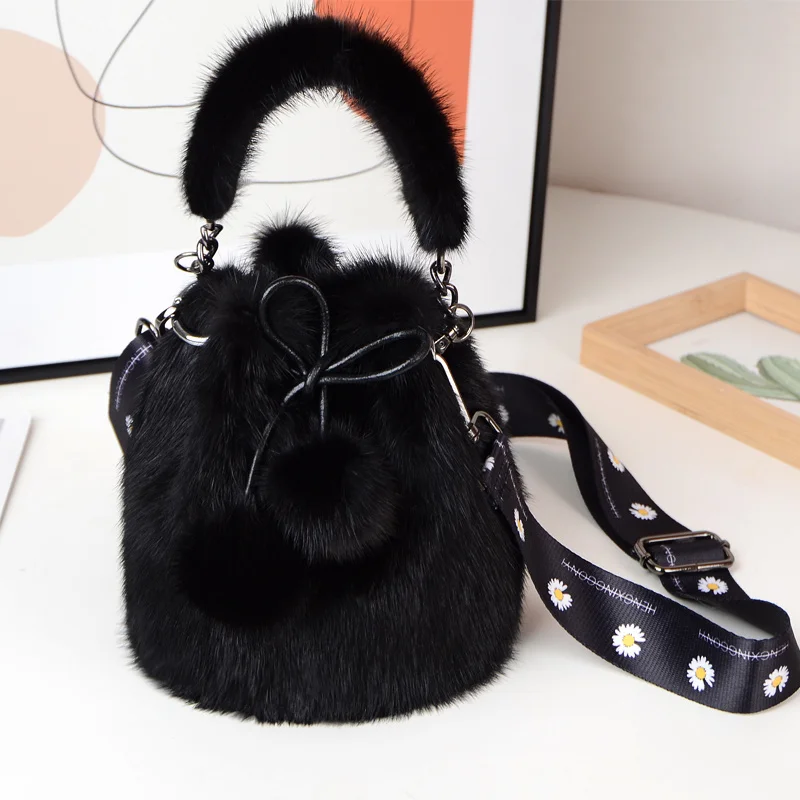 Fur Bag Mink Fur Drawstring Water Bucket Bag Real Fur Bag Women's One Shoulder Bag Fashion Handbag Women Luxury Mink Fur Bag