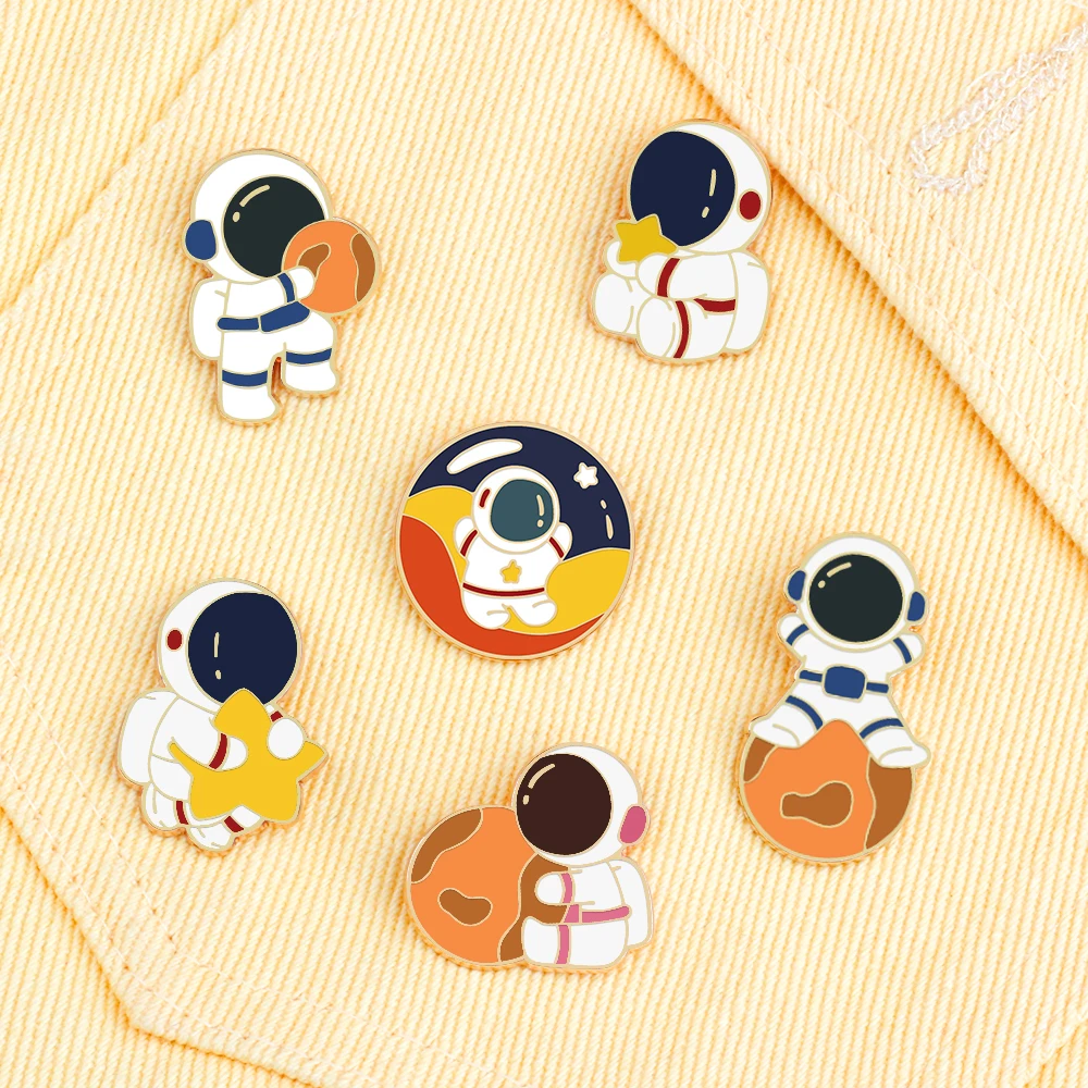 Cute Little Astronaut Enamel Pins Creative Playing Ball Space Lover Brooches Kids Lapel Pin Badges Jewelry Gift for Friend New